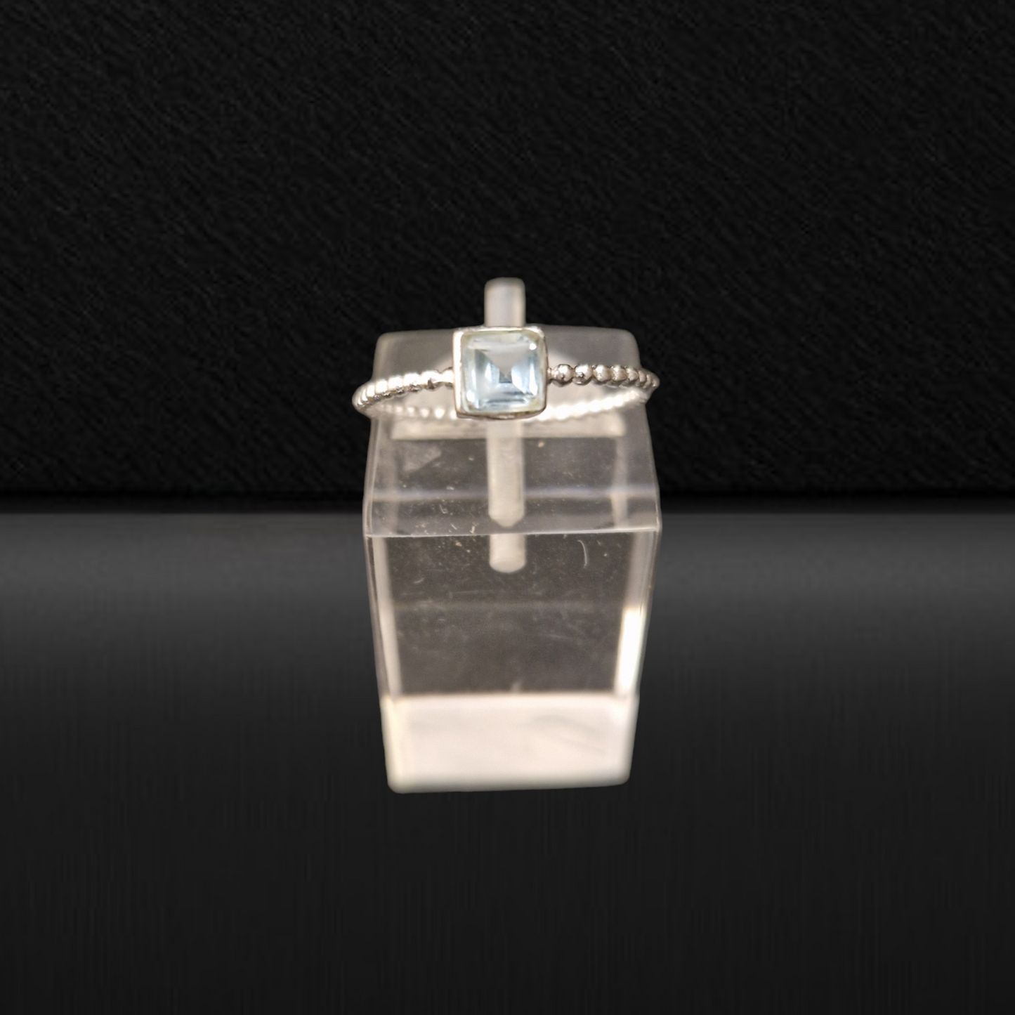 Ring Classic Elegance Topaz