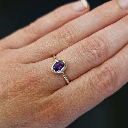 Ring Radient Charm Amethyst