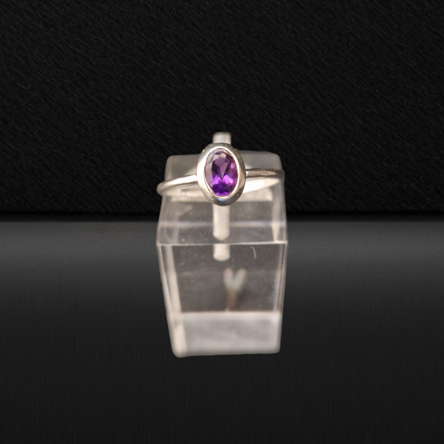 Ring Radient Charm Amethyst