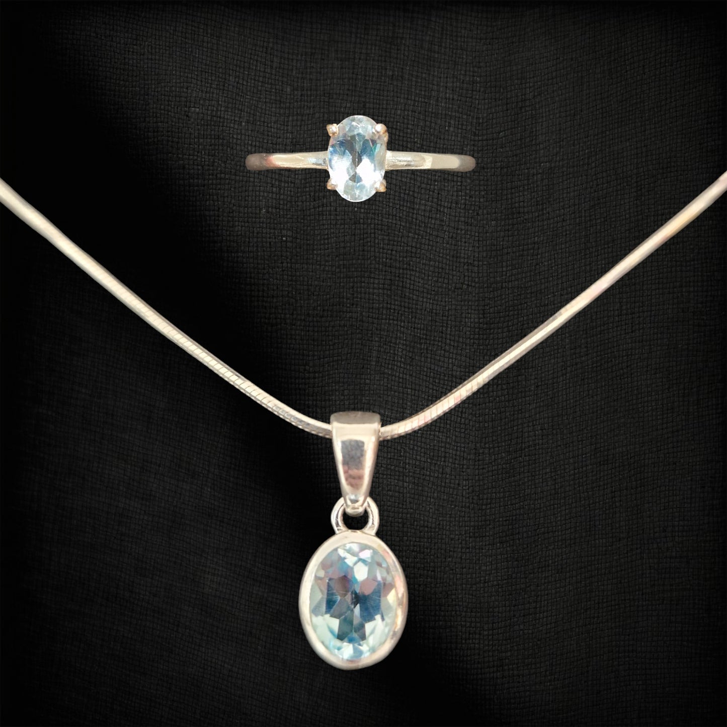 Charming Jewellery Set Topaz